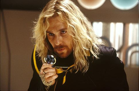 Sam Rockwell în The Hitchhiker's Guide to the Galaxy