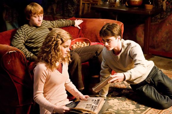 Rupert Grint, Emma Watson, Daniel Radcliffe în Harry Potter and the Half-Blood Prince
