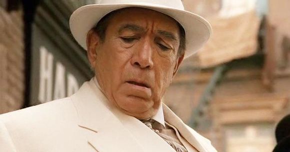 Anthony Quinn în Mobsters