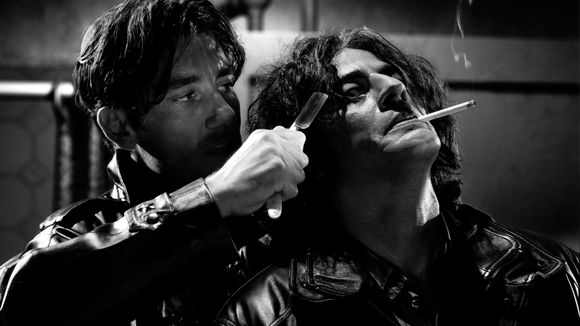 Benicio Del Toro, Clive Owen în Sin City