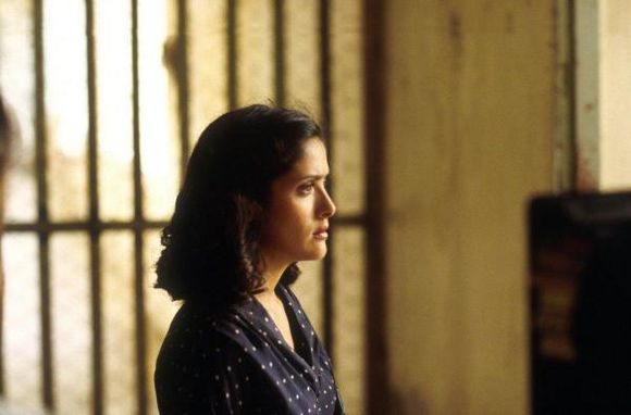 Salma Hayek în In the Time of the Butterflies