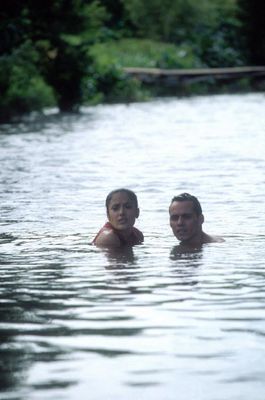 Salma Hayek, Marc Anthony în In the Time of the Butterflies