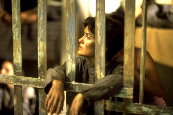 Salma Hayek în In the Time of the Butterflies