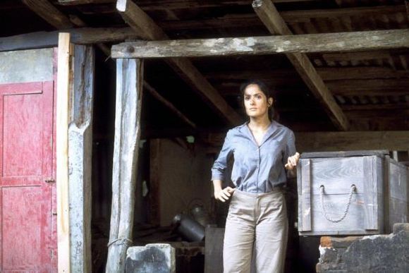 Salma Hayek în In the Time of the Butterflies