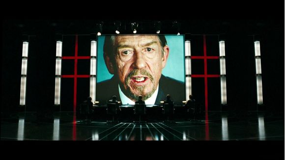John Hurt în V for Vendetta