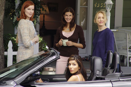 Eva Longoria, Marcia Cross, Teri Hatcher, Felicity Huffman în Desperate Housewives