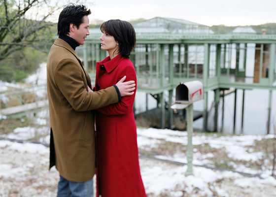 Keanu Reeves, Sandra Bullock în The Lake House