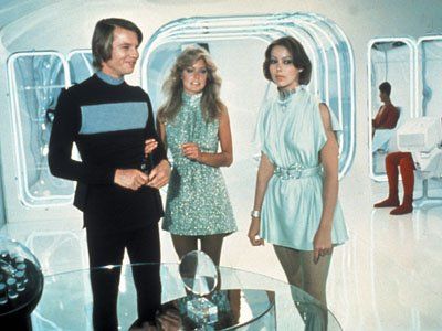 Farrah Fawcett, Michael York, Jenny Agutter în Logan's Run