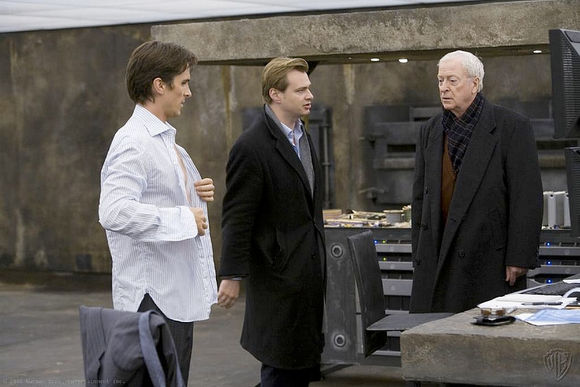 Christian Bale, Michael Caine, Christopher Nolan în The Dark Knight
