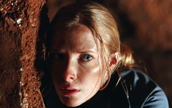 Shauna MacDonald în The Descent