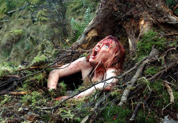 Shauna MacDonald în The Descent