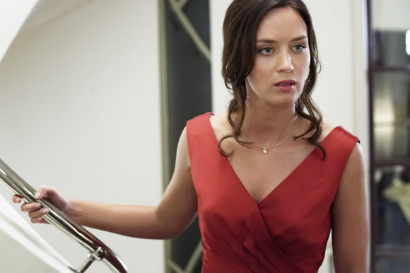 Emily Blunt în Irresistible