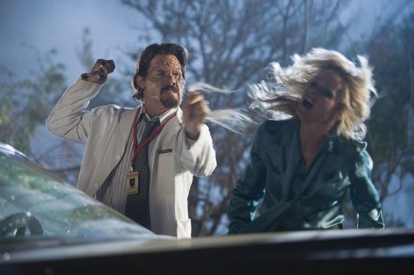 Josh Brolin, Marley Shelton în Planet Terror