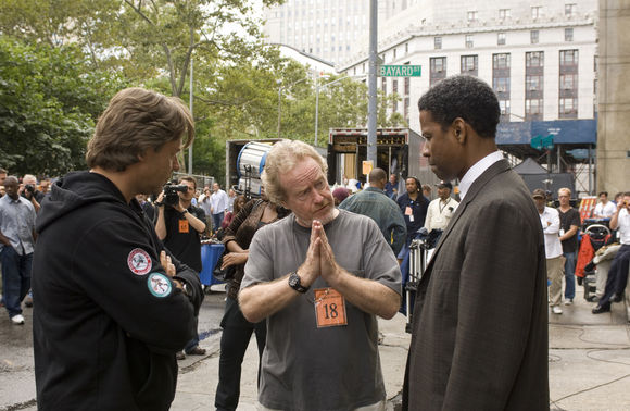 Russell Crowe, Ridley Scott, Denzel Washington în American Gangster