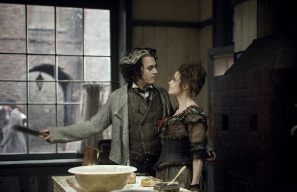 Johnny Depp, Helena Bonham Carter în Sweeney Todd: the Demon Barber of Fleet Street