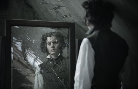 Johnny Depp în Sweeney Todd: the Demon Barber of Fleet Street