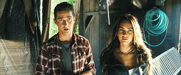 Shia LaBeouf, Megan Fox în Transformers: Revenge of the Fallen