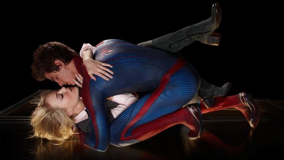 Emma Stone, Andrew Garfield în The Amazing Spider-Man