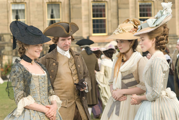 Charlotte Rampling, Ralph Fiennes, Hayley Atwell, Keira Knightley în The Duchess