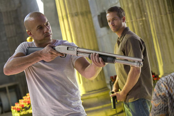 Vin Diesel, Paul Walker în Fast and Furious 4