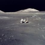 Imagine din galeria filmului Magnificent Desolation: Walking on the Moon 3D