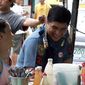 Ang Pagdadalaga ni Maximo Oliveros/Maximo Oliveros infloreste