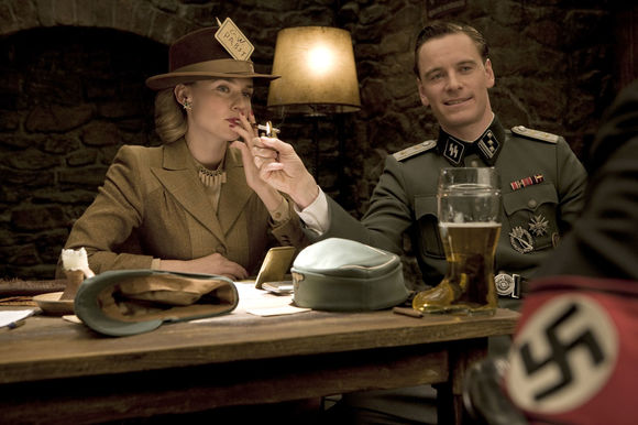 Diane Kruger, Michael Fassbender în Inglourious Basterds