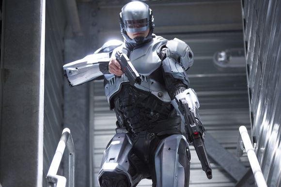 Joel Kinnaman în RoboCop