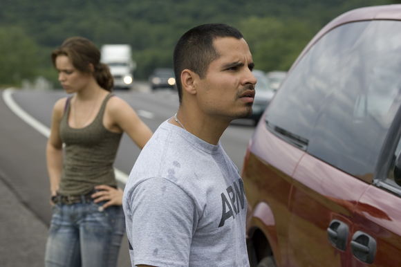 Rachel McAdams, Michael Peña în The Lucky Ones