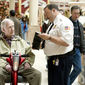 Foto 19 Kevin James, Bernie McInerney în Paul Blart: Mall Cop
