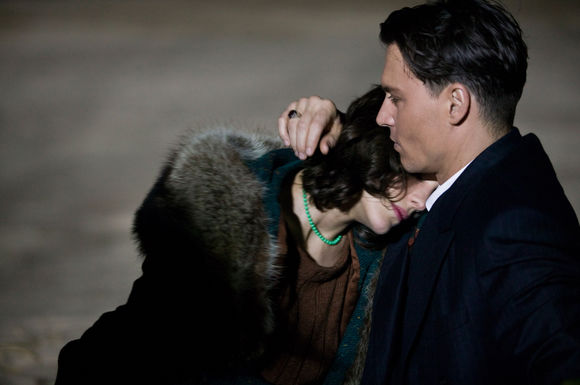 Marion Cotillard, Johnny Depp în Public Enemies