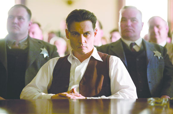 Johnny Depp în Public Enemies