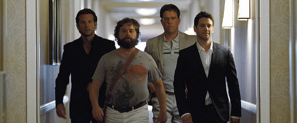 Bradley Cooper, Justin Bartha, Ed Helms, Zach Galifianakis în The Hangover