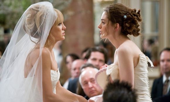 Kate Hudson, Anne Hathaway în Bride Wars
