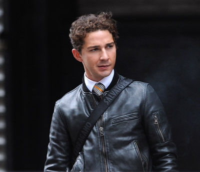 Shia LaBeouf în Wall Street: Money Never Sleeps