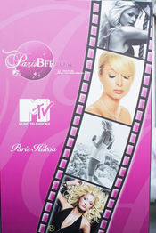Poster Paris Hilton's My New BFF