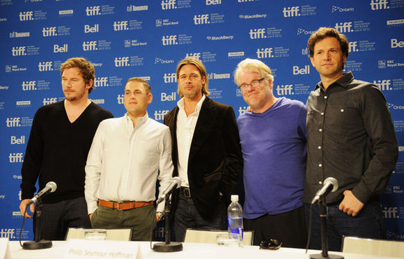 Chris Pratt, Jonah Hill, Brad Pitt, Philip Seymour Hoffman, Bennett Miller în Moneyball