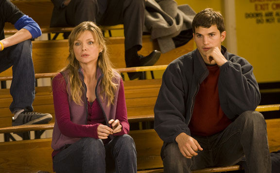 Michelle Pfeiffer, Ashton Kutcher în Personal Effects