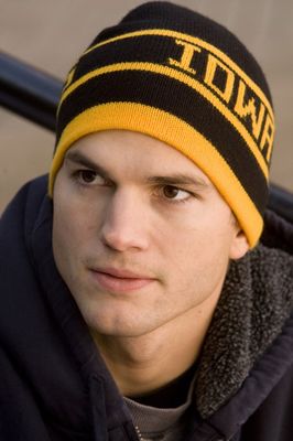 Ashton Kutcher în Personal Effects