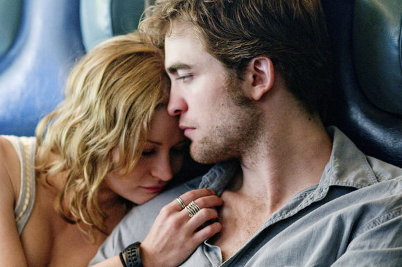 Robert Pattinson, Emilie de Ravin în Remember Me
