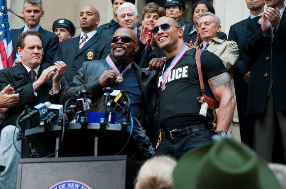 Samuel L. Jackson, Dwayne Johnson în The Other Guys