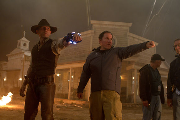 Daniel Craig, Jon Favreau în Cowboys & Aliens