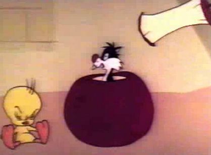 Tweety and the Beanstalk