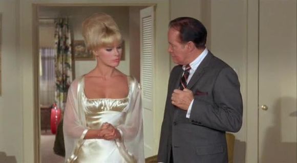 Elke Sommer, Bob Hope în Boy, Did I Get a Wrong Number!