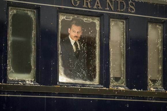 Johnny Depp în Murder on the Orient Express