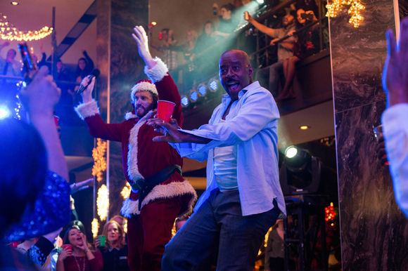 T.J. Miller, Courtney B. Vance în Office Christmas Party