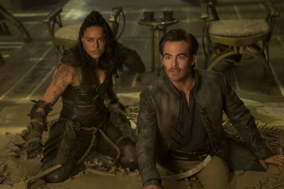 Michelle Rodriguez, Chris Pine în Dungeons & Dragons: Honor Among Thieves