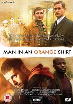Bărbatul cu o cămașă portocalie