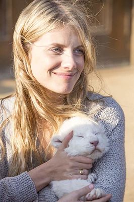 Mélanie Laurent în Mia and the White Lion