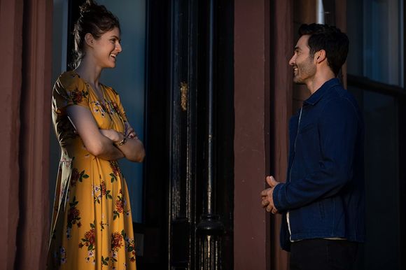 Tyler Hoechlin, Alexandra Daddario în Can You Keep a Secret?